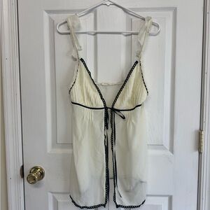 Elegant Cream Lace Trim Tank